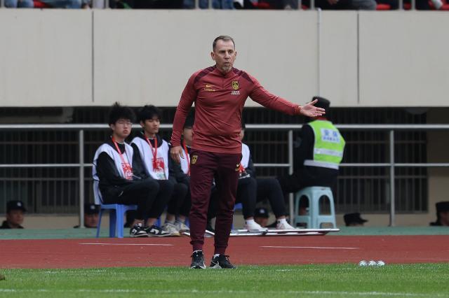 IM电竞登录入口-追访久尔杰维奇：U19国青在路上！土伦杯是巨大考验